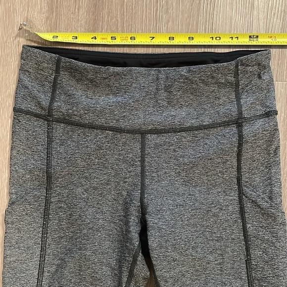 Lululemon Women’s Leggings Size 4 Grey Pace Rival 22” Stretch Spandex Workout - Picture 11 of 17